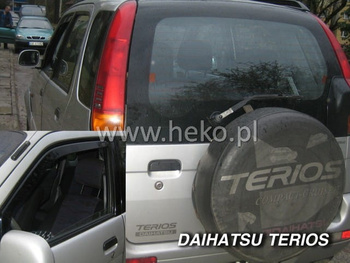 Owiewki przód DAIHATSU TERIOS I    5d 1997-2005R