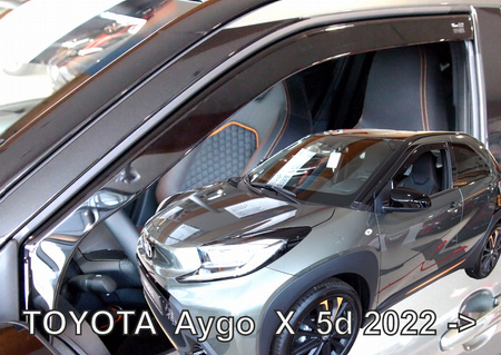 Owiewki przód TOYOTA  AYGO X od 2022-